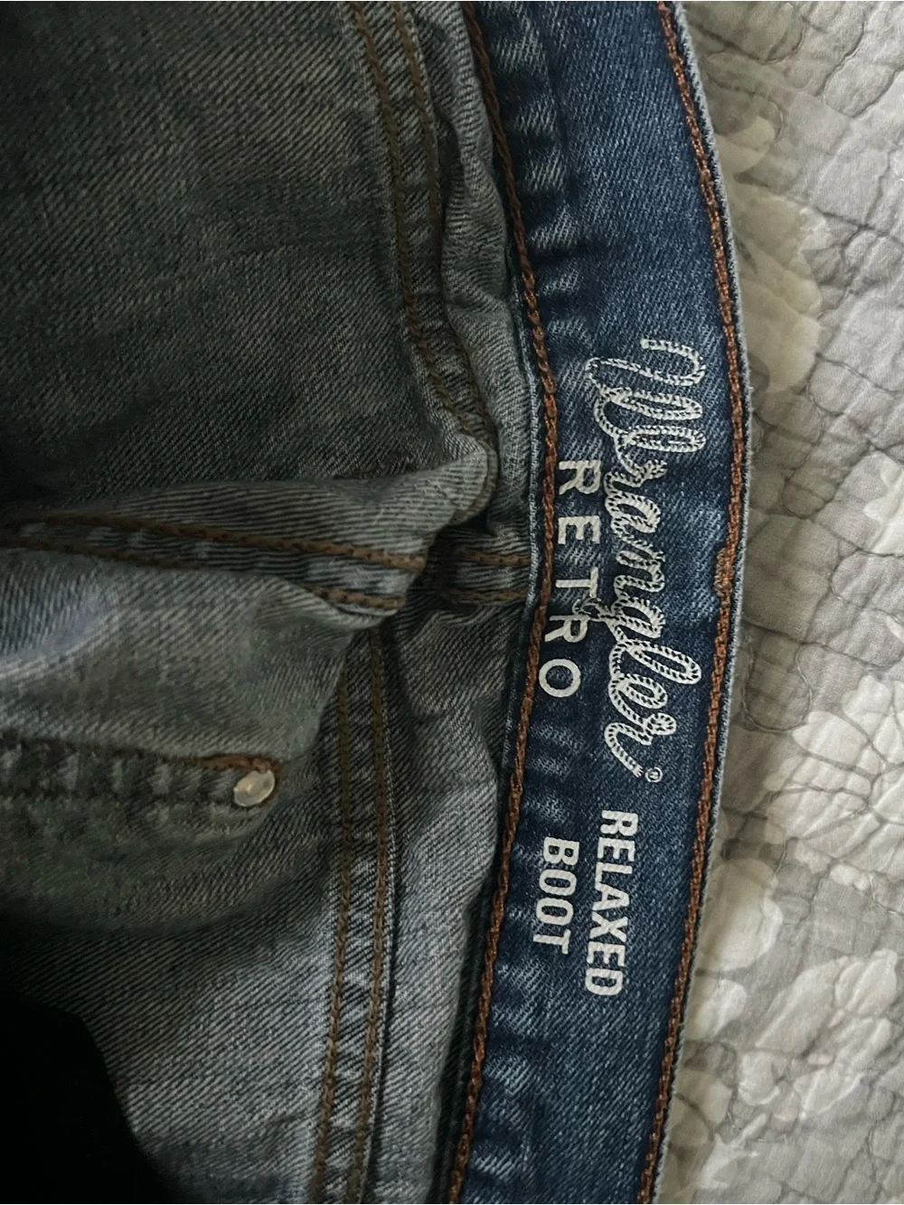 Wrangler Classic Straight Leg Jeans in Dark Blue